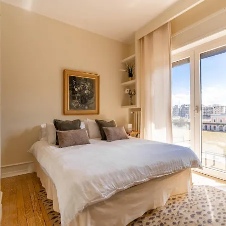 The Train Гостьовий будинок