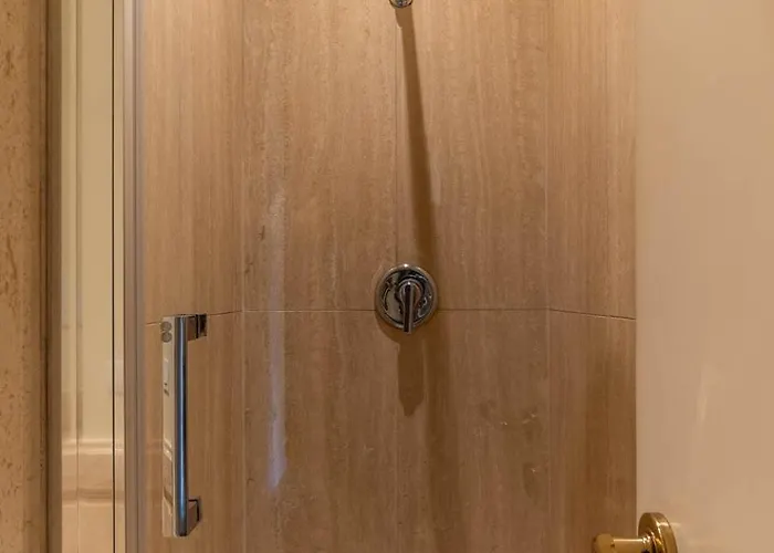 The Train 3* בארי